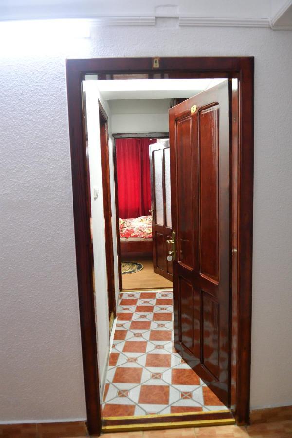 Hostel Casa Simescu I Caransebeş Zewnętrze zdjęcie