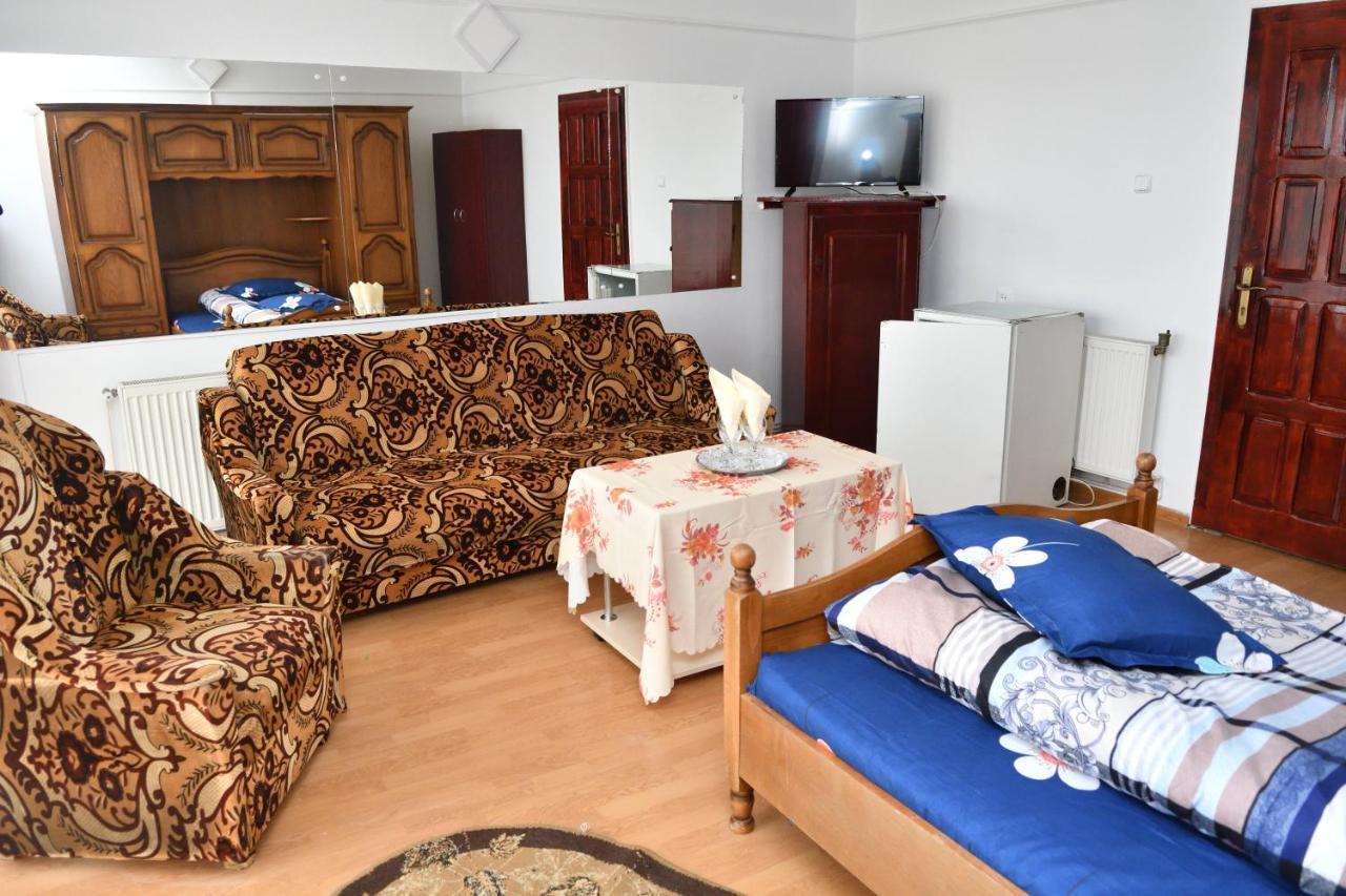 Hostel Casa Simescu I Caransebeş Zewnętrze zdjęcie